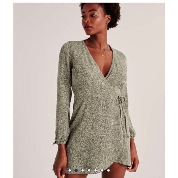 Abercrombie Green Floral Wrap Mini Dress - Picture 2 of 5